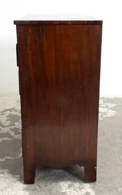 Lot 40 - Georgian Style Chest of Drawers