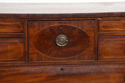 Lot 40 - Georgian Style Chest of Drawers