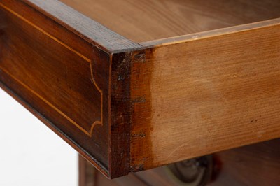 Lot 40 - Georgian Style Chest of Drawers