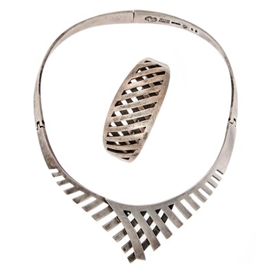 Lot 1252 - Sigi Pineda Sterling Silver Necklace and Cuff Bracelet