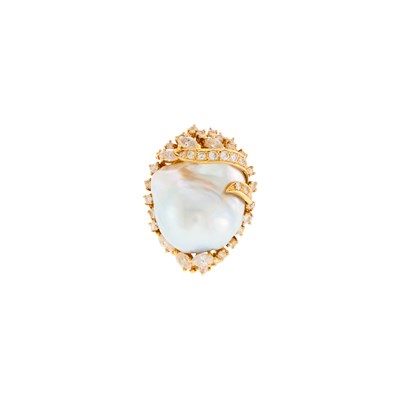 Lot 1285 - Gold, Baroque South Sea Cultured Pearl and Diamond Ring