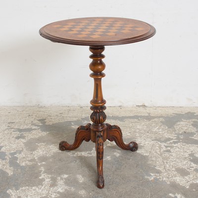 Lot 96 - Victorian Style Burl Walnut Chess Table