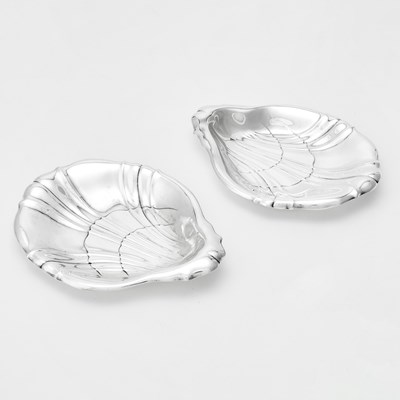 Lot 58 - Pair of Gorham Sterling Silver Shell Form Dishes