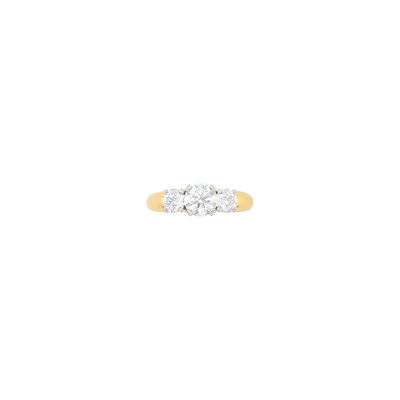 Lot 76 - Gold, Platinum and Diamond Ring