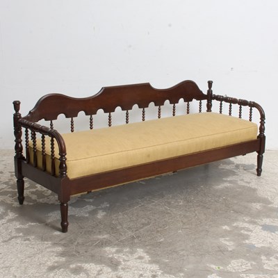 Lot 193 - Mahogany Spindle Daybed