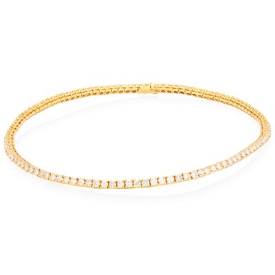 Lot 92 - Gold and Diamond Necklace