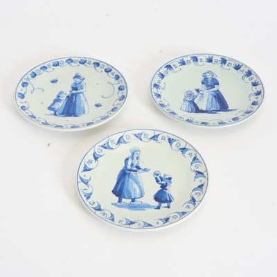 Lot 282 - Set of Three Delft Decorative Plates