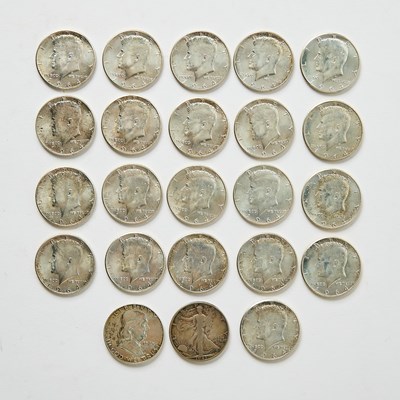 Lot 82 - United States. Group of 90% Silver Half Dollars. Grades Vary.