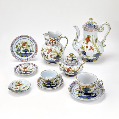 Lot 222 - Italian Painted Majolica Blue Carnation Pattern Tea Service