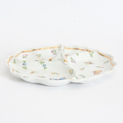Lot 355 - Godinger Porcelain Section Server