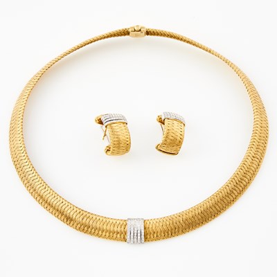 Lot 76 - Diamond Necklace and Two Earrings, 143 diamonds about 1.10 cts., 18K 41 dwt., bears signature       Roberto Coin