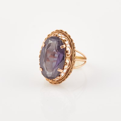 Lot 121 - Gold and Stone Ring, 14K 5 dwt. all