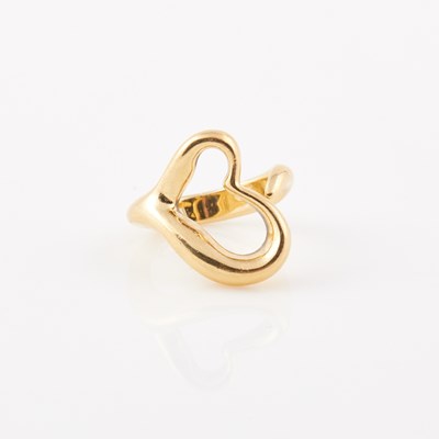 Lot 222 - Gold Ring, 18K 6 dwt., bears signature Tiffany & Co.
