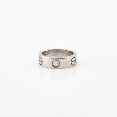 Lot 293 - Diamond Ring, 3 diamonds, 18K 5 dwt.