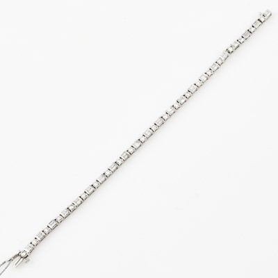 Lot 440 - Diamond Flexible Bracelet, 60 diamonds about 5.10 cts., 14K 9 dwt.