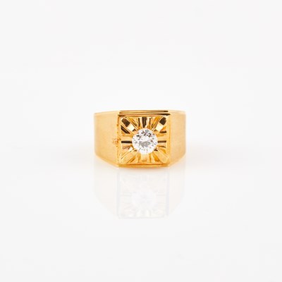 Lot 462 - Diamond Solitaire Ring about 0.50 ct., 18K 8 dwt.