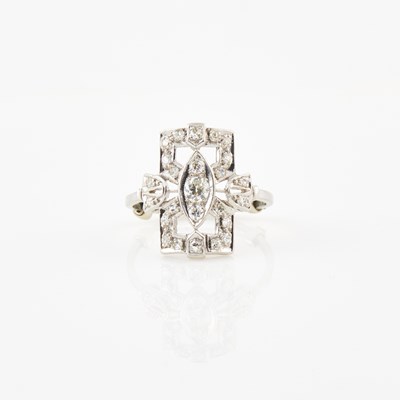 Lot 465 - Diamond Ring, 23 diamonds about 0.50 ct., Platinum3 dwt.