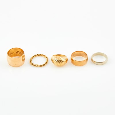 Lot 467 - Five Gold Rings, 14K 13 dwt.