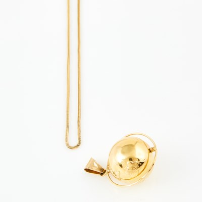 Lot 486 - Gold Pendant and Neck Chain, 14K 14 dwt., damaged