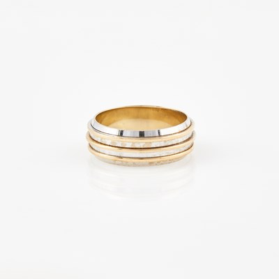 Lot 556 - Gold Wedding Ring, 14K 6 dwt.