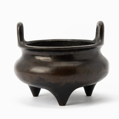 Lot 94 - A Chinese Cast Bronze Censer
