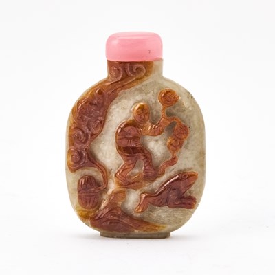 Lot 553 - A Chinese Carved Jade Snuff Bottle