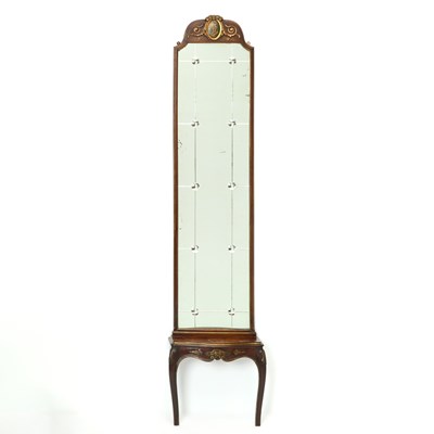 Lot 193 - Victorian Parcel-Gilt Mahogany Pier Mirror