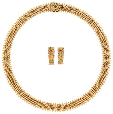 Lot 136 - Granulated Gold Necklace with Turquoise and Garnet Clasp and Pair of Fringe Earrings