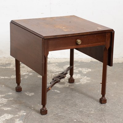 Lot 350 - Chippendale Style Mahogany Drop-Leaf Side Table