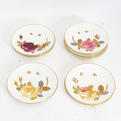 Lot 389 - Set of Twelve Hand Painted Floral Patterned Plates