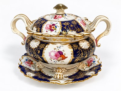 Lot 75 - English Porcelain Blue-Ground Soup Tureen