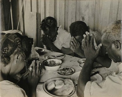 Lot 214 - EISENSTAEDT, ALFRED Sharecropper family Lonnie...