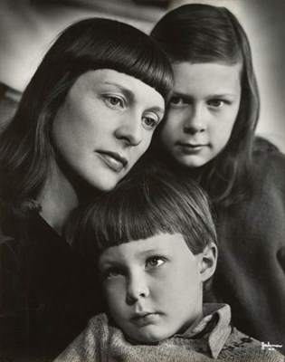 Lot 222 - HALSMAN, PHILIPPE Family group. Gelatin silver...