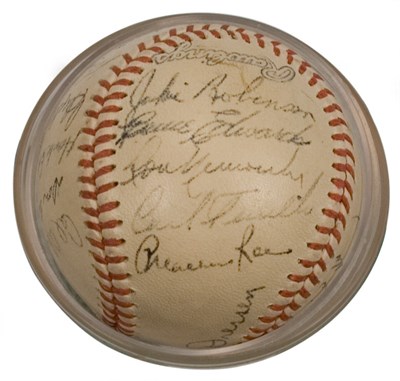 Lot 4 - BROOKLYN DODGERS Baseball signed by twenty-two...