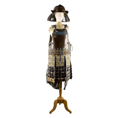 Lot 14 - Japanese Suit of Armor Late Edo Period The...