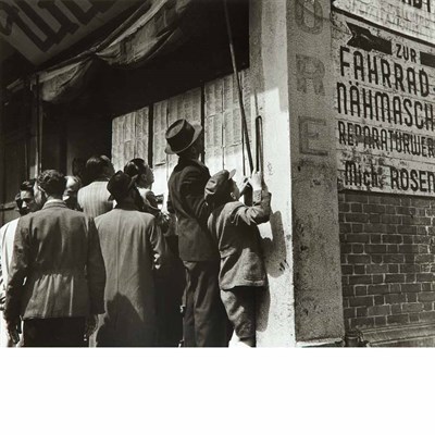 Lot 68 - ROTHSTEIN, ARTHUR Group of twenty-one images...