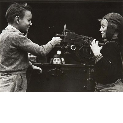 Lot 49 - ROTHSTEIN, ARTHUR Group of five images of...