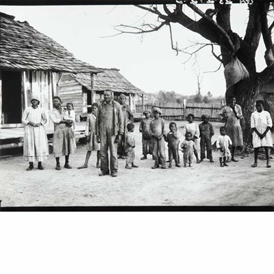 Lot 146 - ROTHSTEIN, ARTHUR Group of ten images of...