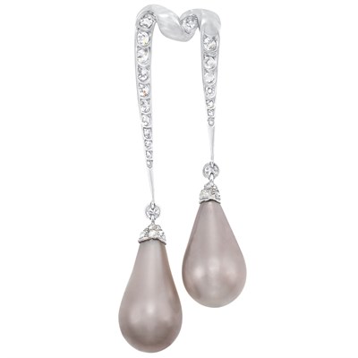 Lot 422 - Rare and Exceptional Platinum, Silver, Diamond and Natural Pearl Pendant