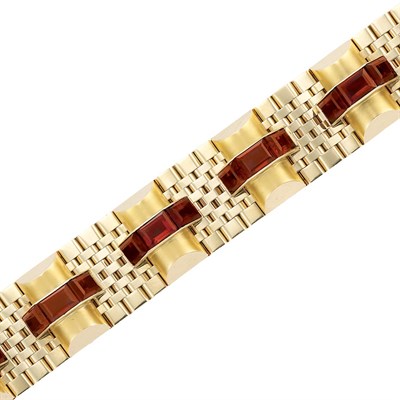 Lot 156 - Low Karat Gold and Citrine Bracelet